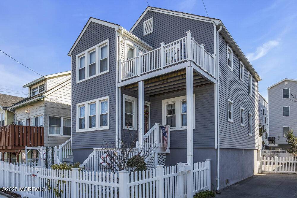 305 Hamilton Avenue - Photo 1