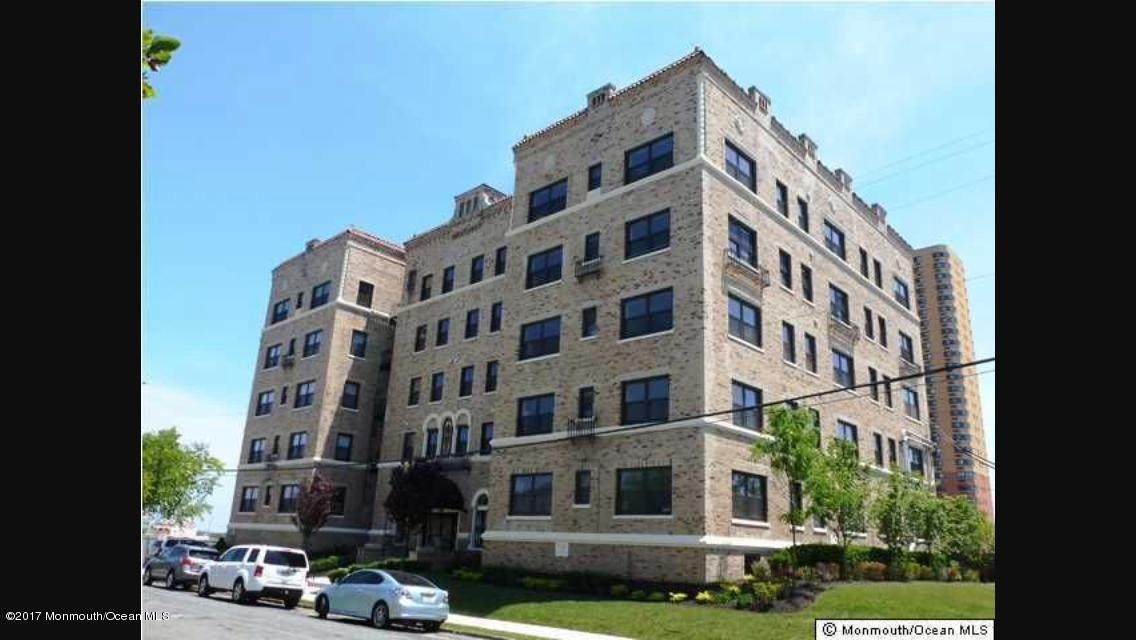 1700 Webb Street - Photo 1