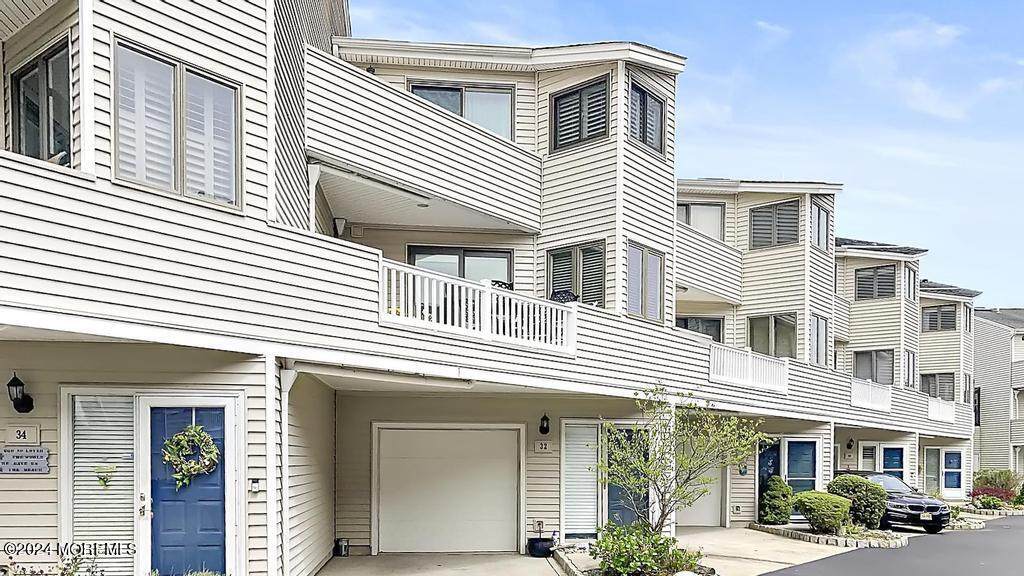 32 Sunset Avenue - Photo 1