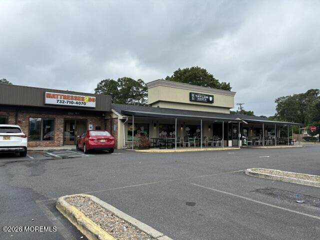 https://bt-photos.global.ssl.fastly.net/monmouth/orig_boomver_1_22622899-2.jpg