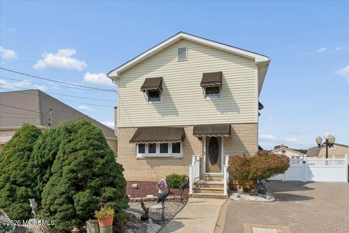 19 Sand Bar Drive - Photo 1
