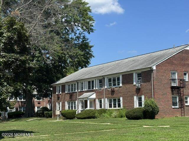 52 Stonehurst Boulevard - Photo 1