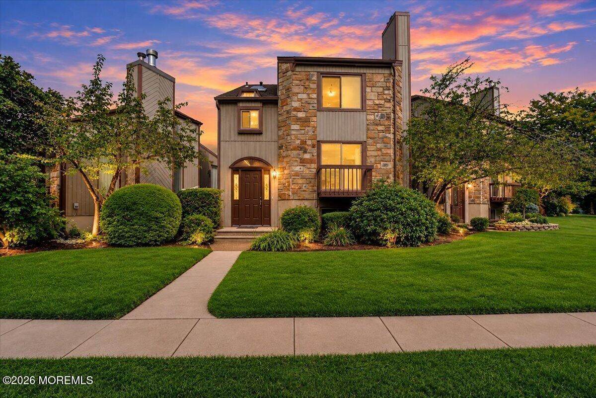 17 Emerald Lane - Photo 1