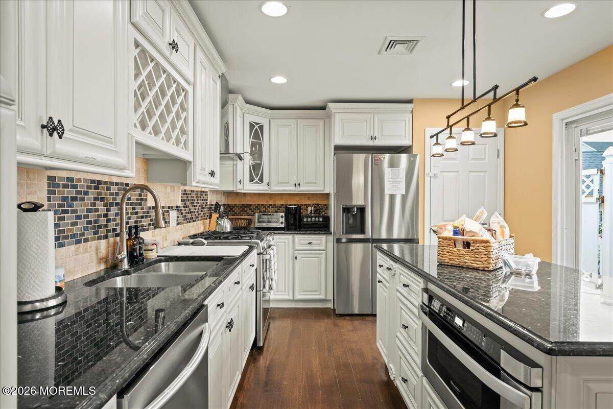 440 Euclid Avenue - Photo 1