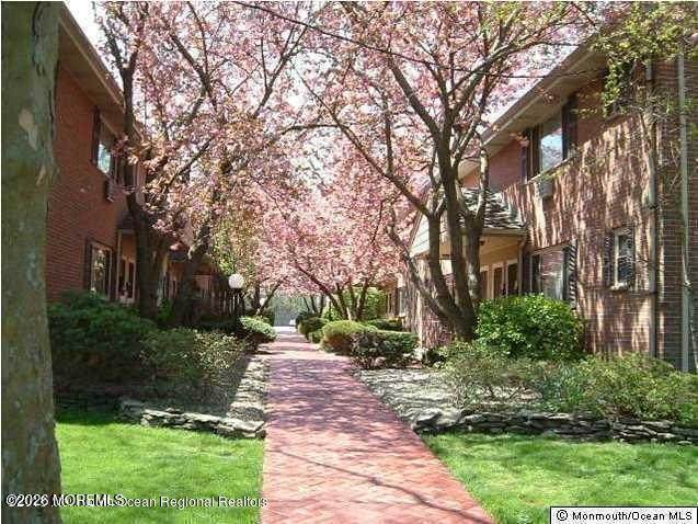 400 Sairs Avenue - Photo 1