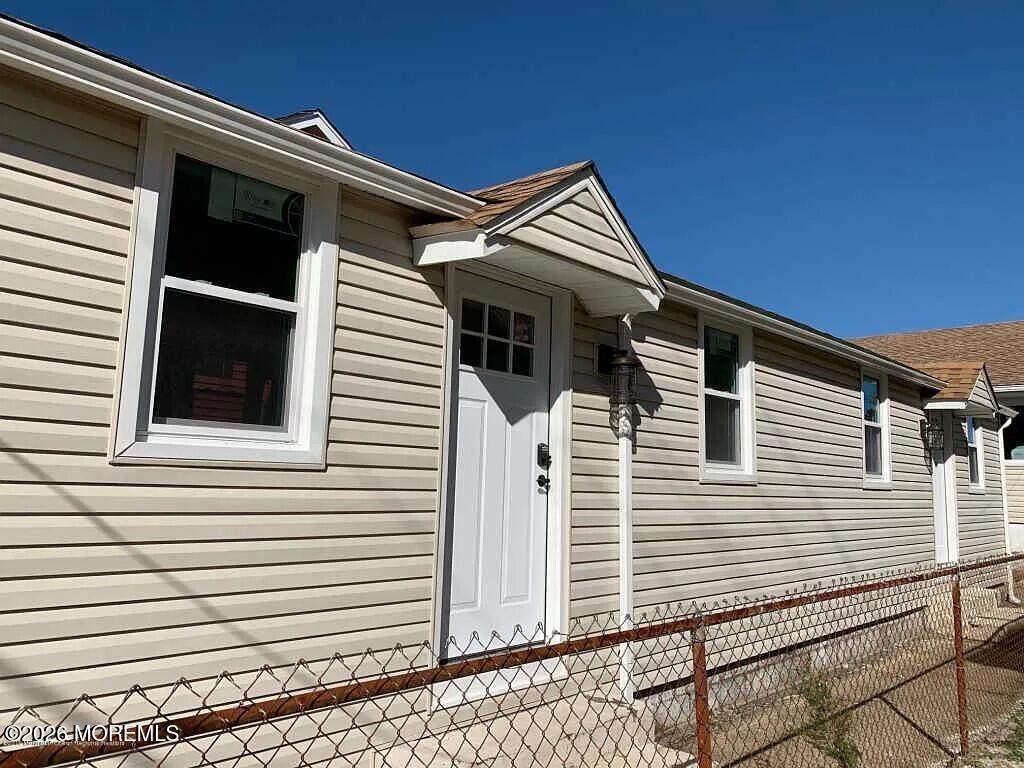 240 Sherman Avenue - Photo 1