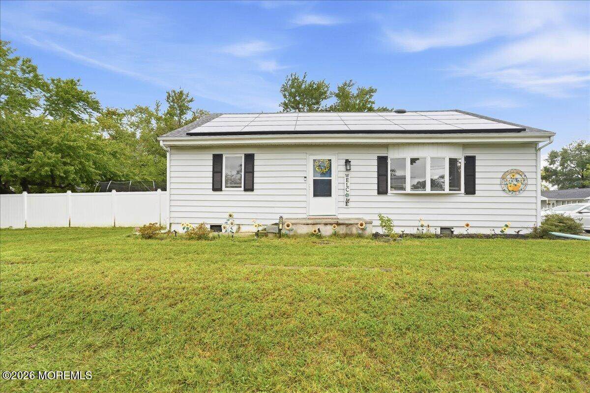 552 Lloyd Road - Photo 1