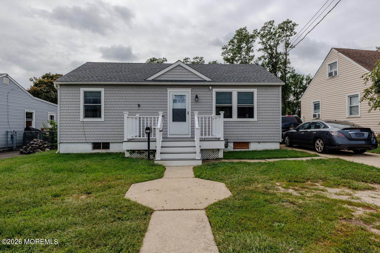 217 Sylvania Avenue - Photo 1