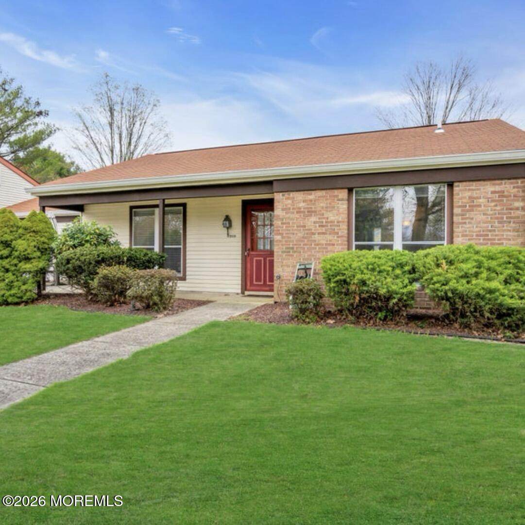 820B Liverpool Circle - Photo 1
