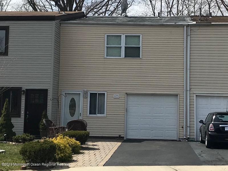 623 Randall Way - Photo 1