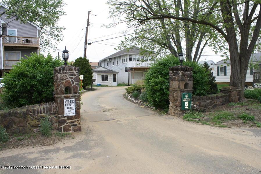 22 Gravelly Point Road - Photo 1