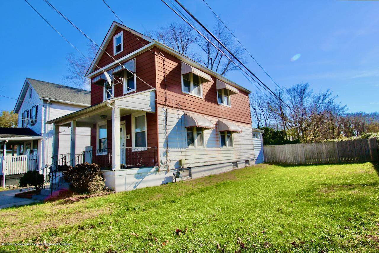 2026 Bangs Avenue - Photo 1