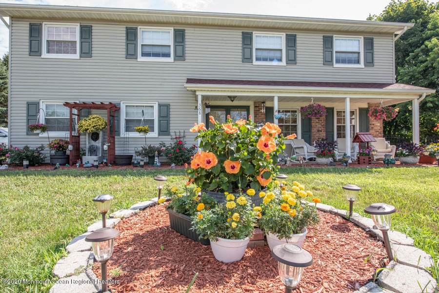 368 Hilltop Road - Photo 1