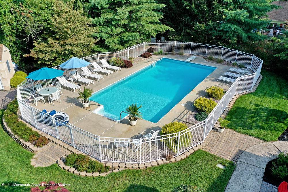 1804 Bridlemere Avenue - Photo 1