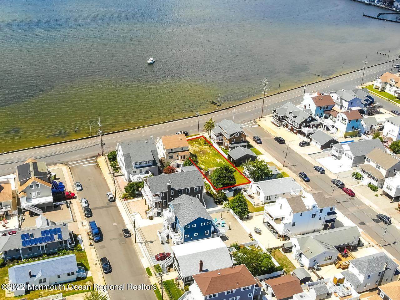 508 Bayview Avenue - Photo 1