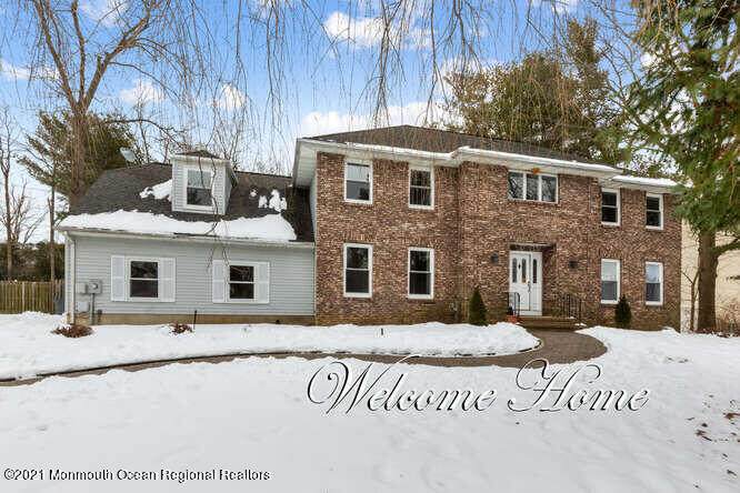 1905 Kenilworth Court - Photo 1