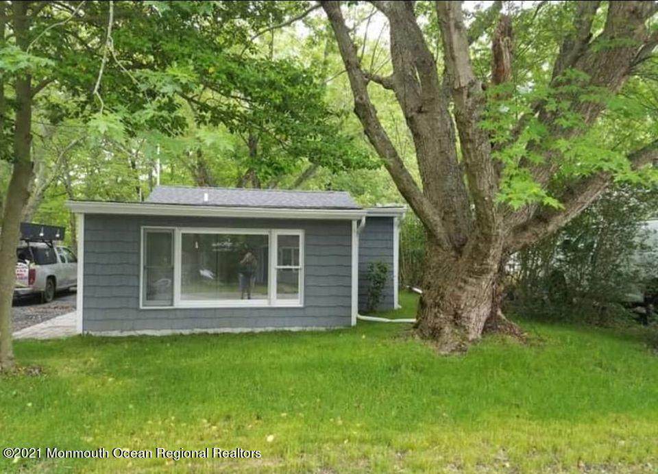 32 Bayberry Drive - Photo 1