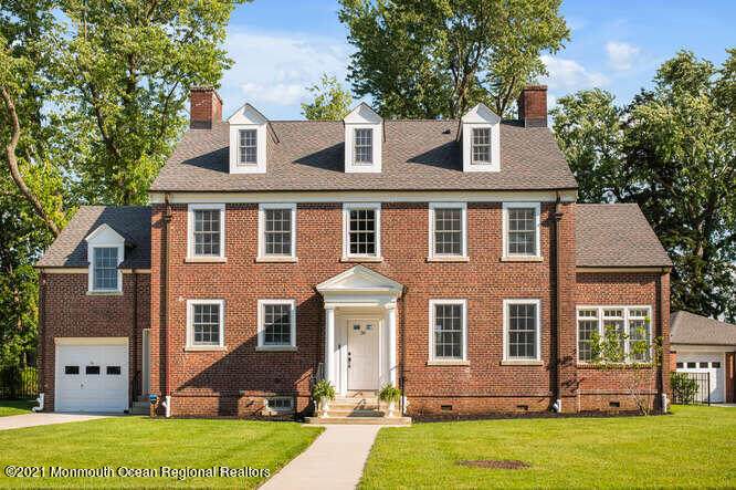 36 Russel Avenue - Photo 1