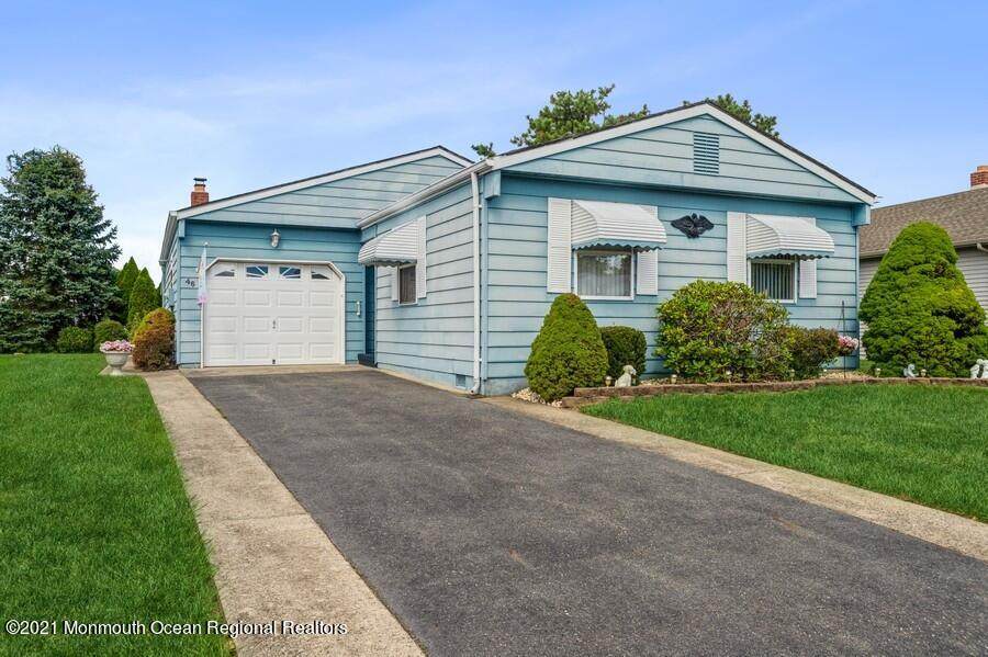 46 Woodstock Drive - Photo 1
