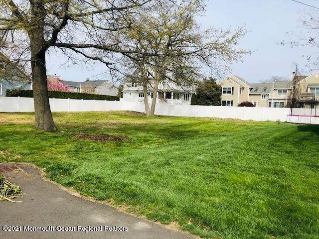 39 Columbus Drive - Photo 1