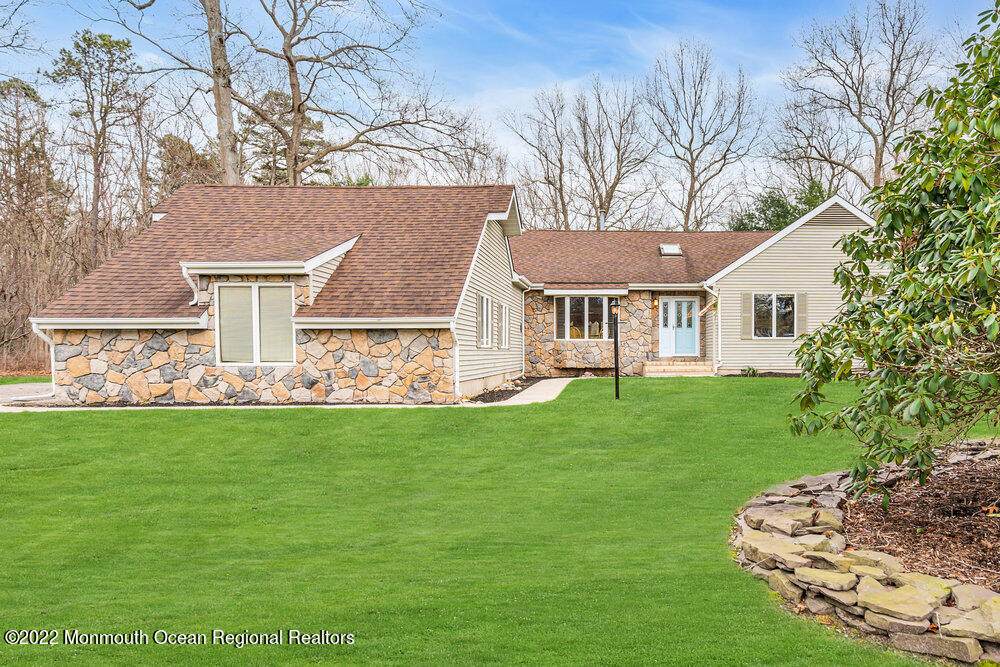 184 Edgemere Court - Photo 1