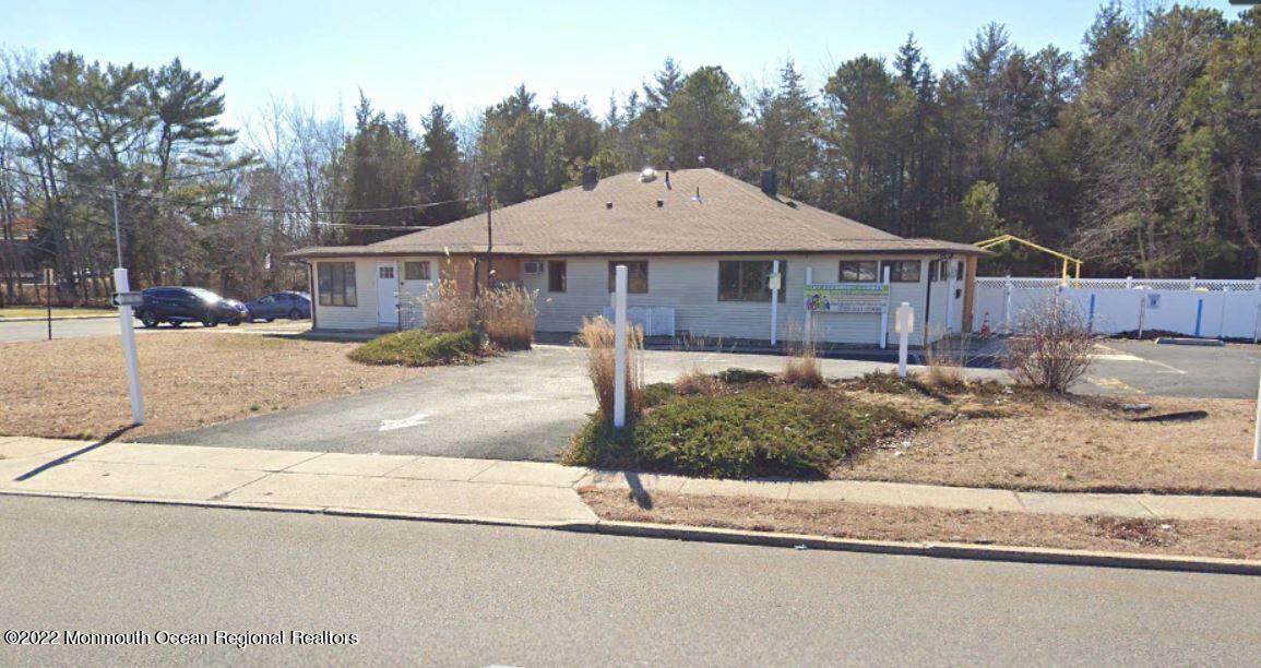 3001 Yorktowne Boulevard - Photo 1