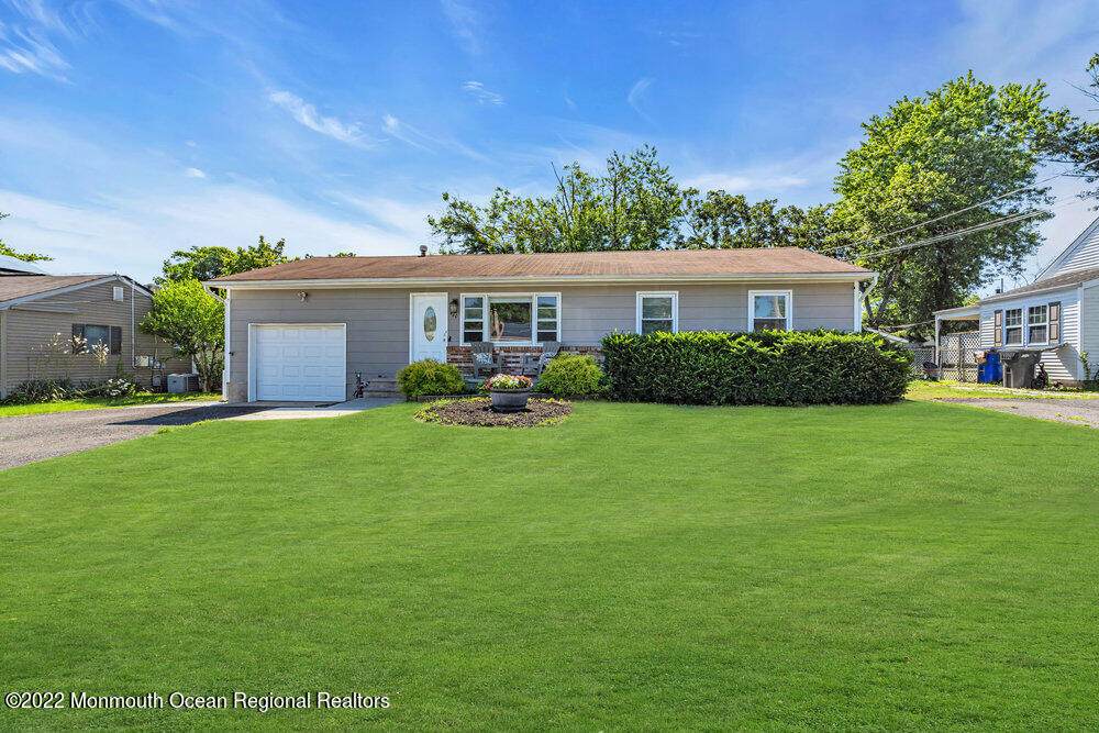 440 Hulse Avenue - Photo 1