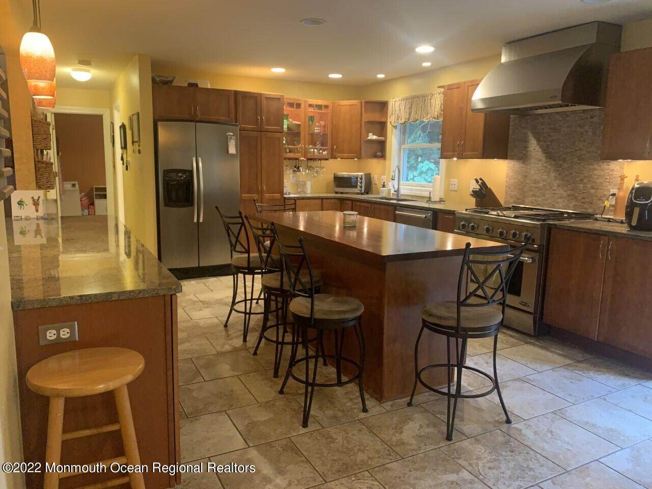 29 Pinehurst Drive - Photo 1