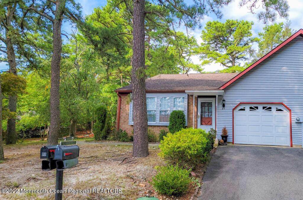 8 Fallbrook Street - Photo 1