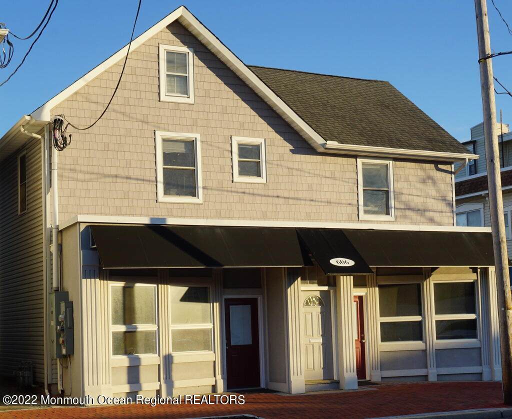 606 Main Street - Photo 1