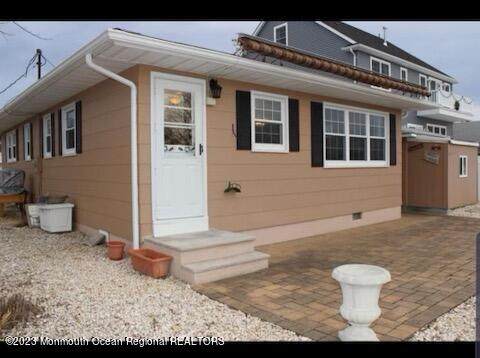126 Royal Drive - Photo 1