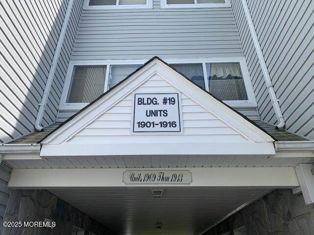 1912 Schley Avenue - Photo 1
