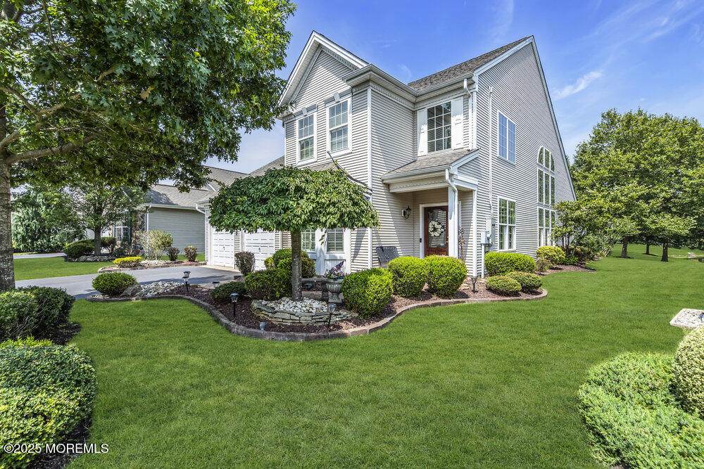 10 Balmoral Drive - Photo 1
