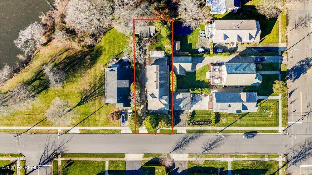 305 4th Avenue - Photo 1