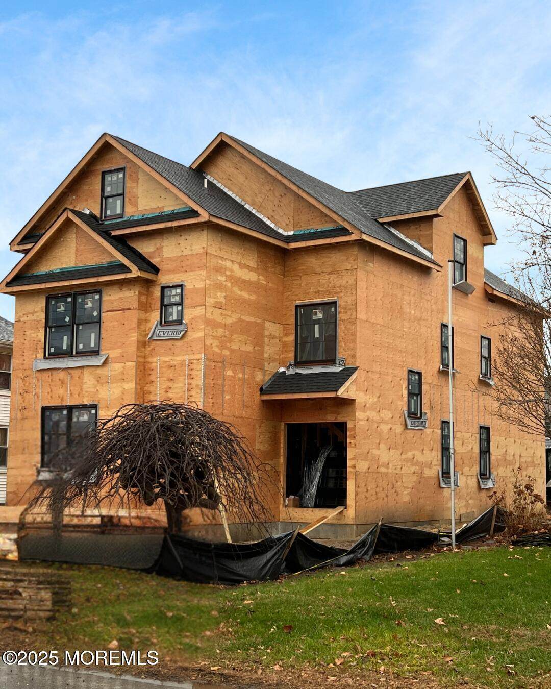 619 Park Avenue - Photo 1