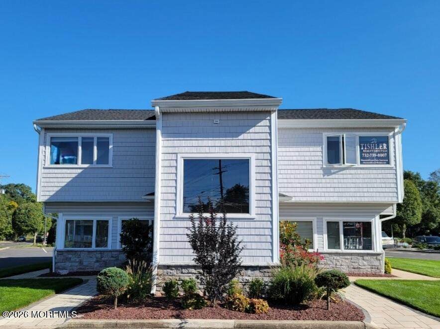 224 Middle Road - Photo 1