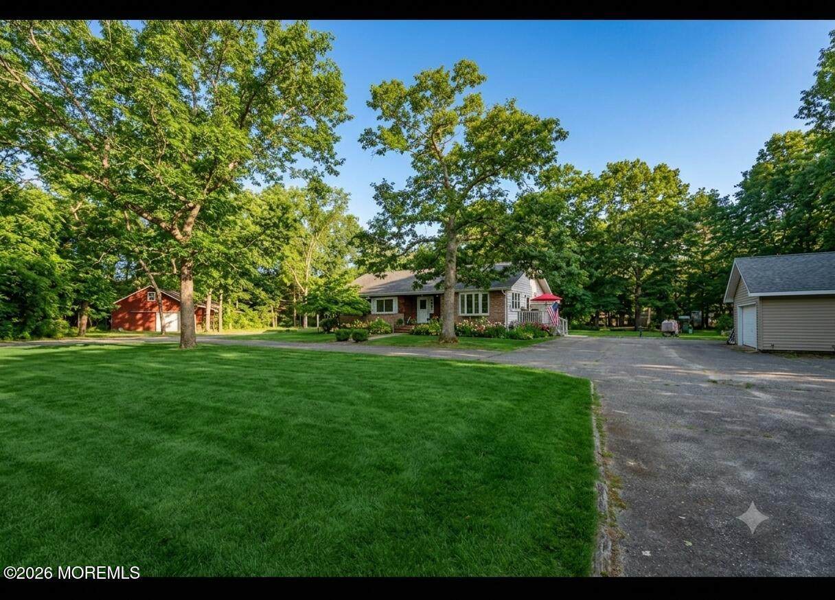 745 Oak Glen Road - Photo 1