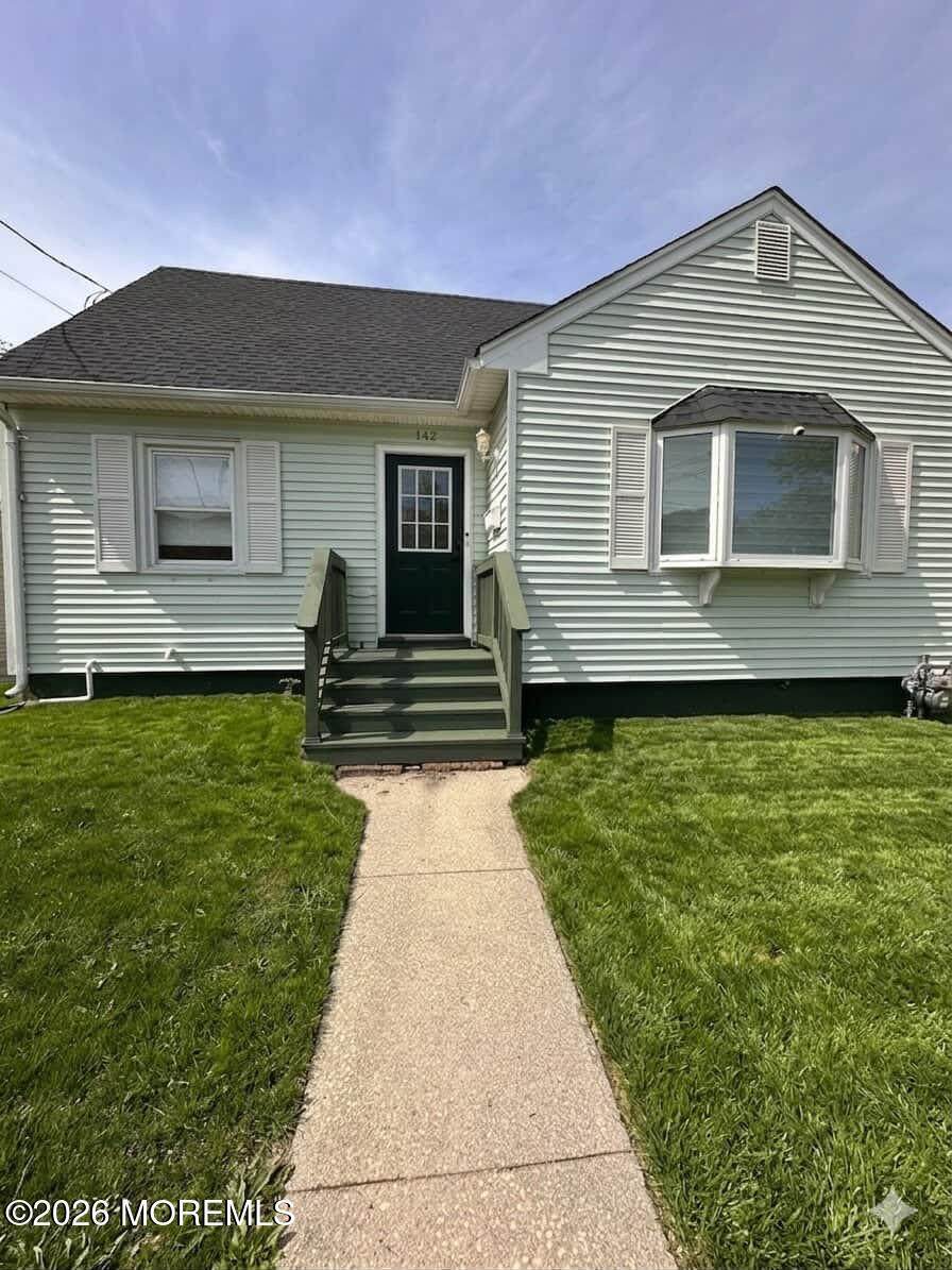 142 Monmouth Road - Photo 1