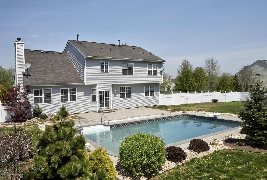 17 Cliffwood Drive - Photo 1