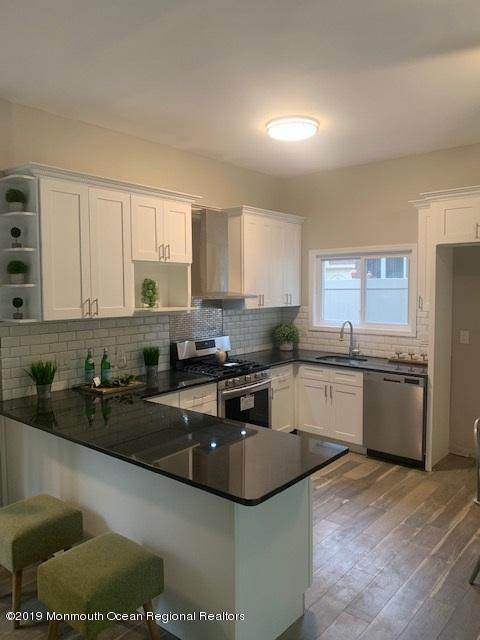 33 Blue Bird Lane - Photo 1