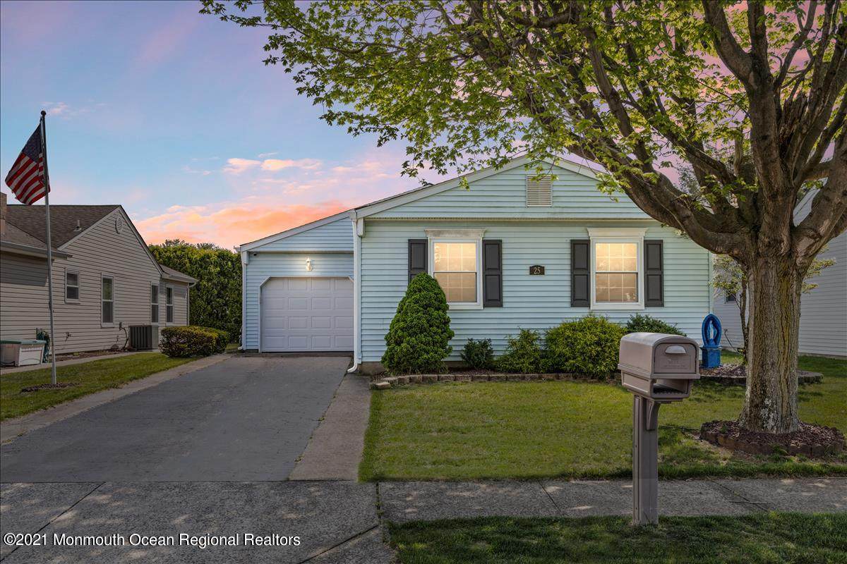 25 Tropicana Court - Photo 1