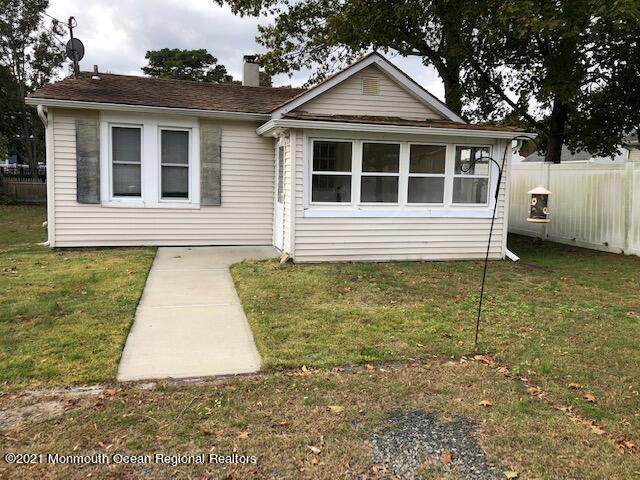 1905 Cottage Place - Photo 1