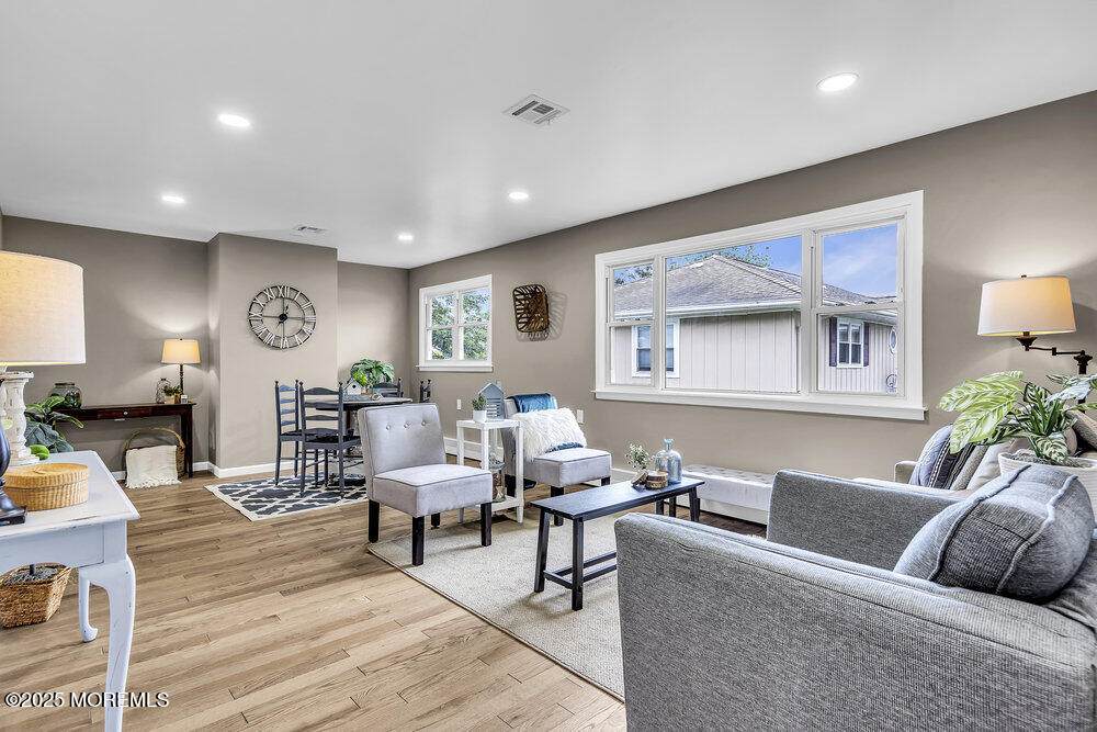 25 Montserrat Street - Photo 1