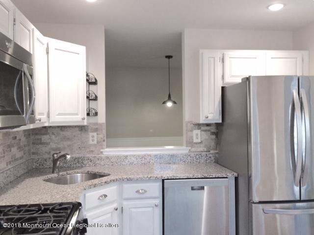 4 Heron Court - Photo 1