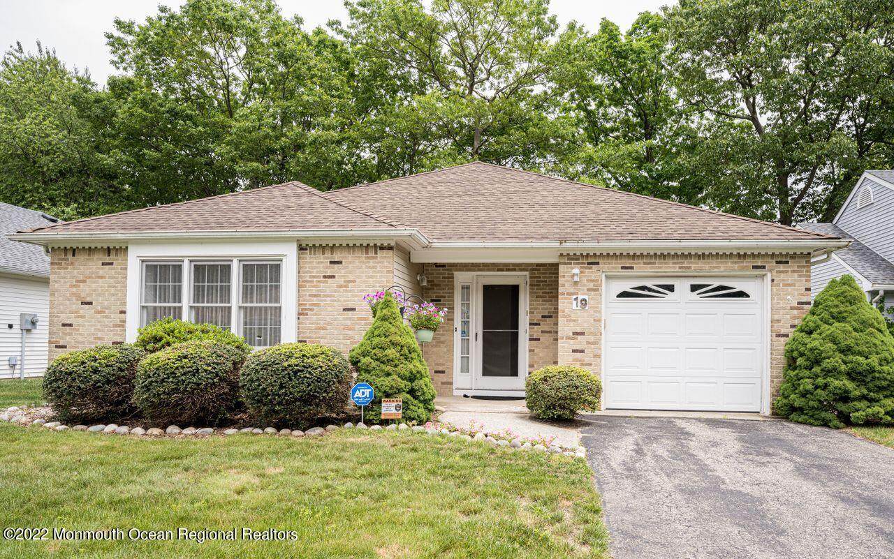 19 Mallard Drive - Photo 1