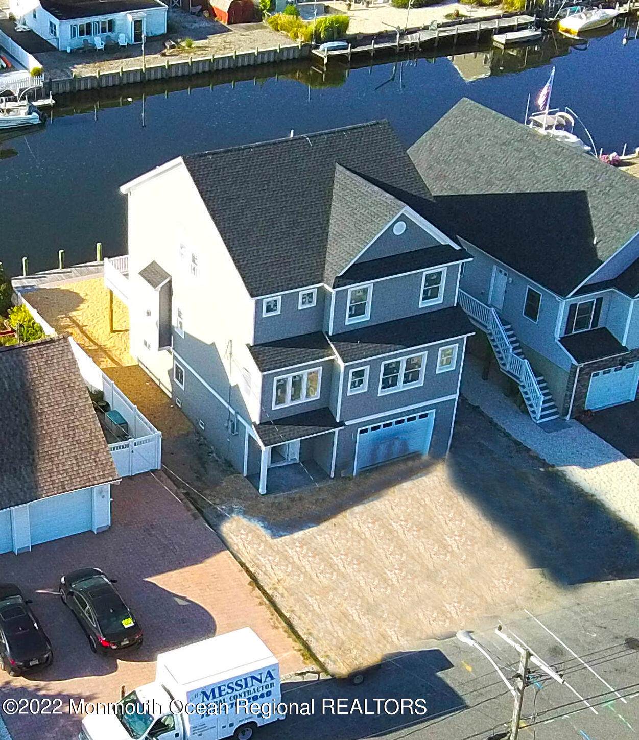 827 Bowsprit Point - Photo 1