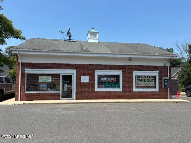 1191 Sycamore Avenue - Photo 1