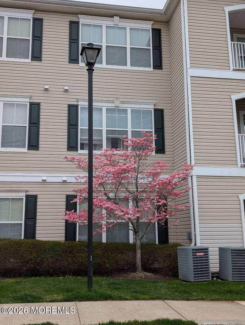 326 Sloan Court - Photo 1