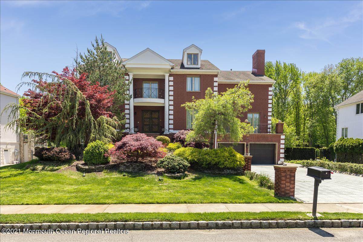 102 Valesi Drive - Photo 1