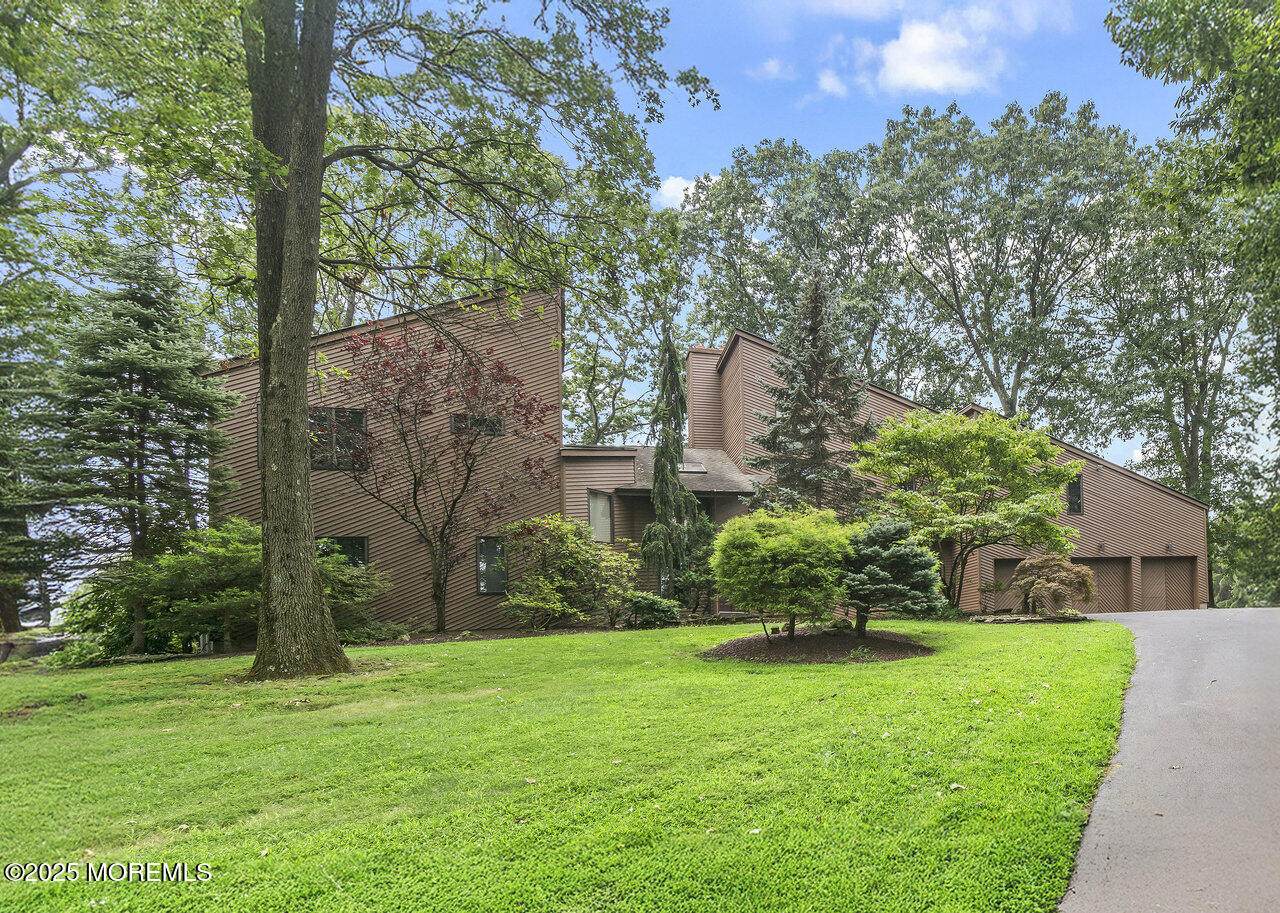 31 Thompson Grove Road - Photo 1